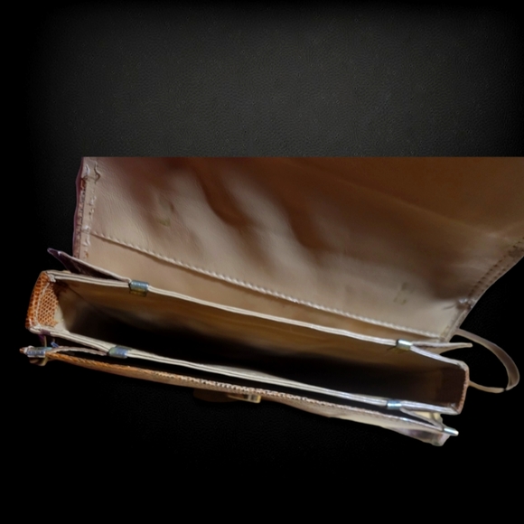 **RARE** D. BREV Lizard Skin crossbody - Picture 5 of 6
